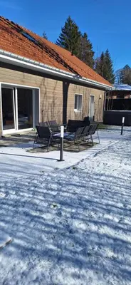 L'établissement La cabane des écureuils en hiver