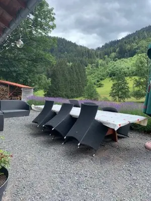 Vue générale sur la montagne ou vue sur la montagne depuis la maison de vacances