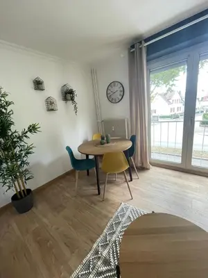 Coin salon dans l'établissement - Le refuge Colmarien - 5 personnes