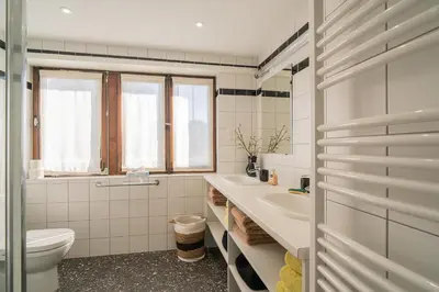 Salle de bains dans l'établissement La Maison de Lucie - grande maison idéale en famille ou entre amis - jardin - parking gratuit