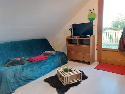 Télévision ou salle de divertissement dans l'établissement LE STUDIO COSY DE CHAMPDRAY