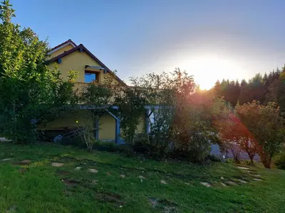 Jardin de l'établissement LE STUDIO COSY DE CHAMPDRAY