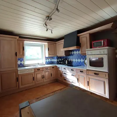 Cuisine ou kitchenette dans l'établissement Gîte du pré forestier