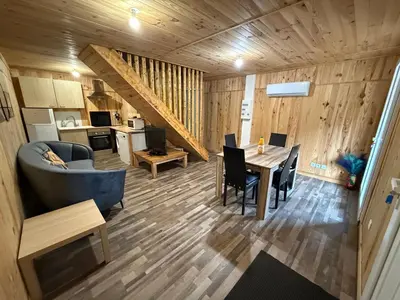 Coin salon dans l'établissement Chalet Nala
