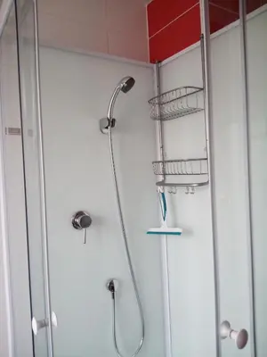 Salle de bains dans l'établissement Au Bercail