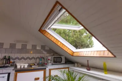 Cuisine ou kitchenette dans l'établissement Studio sous les étoiles au coeur de Jaurès
