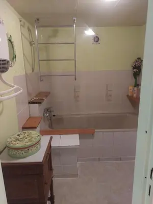 Salle de bains dans l'établissement Chez Nadine