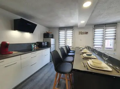 Cuisine ou kitchenette dans l'établissement - 1 - Appartement charmant moderne 5 pers T3 73m2