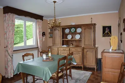 Coin salon dans l'établissement Chez Vivi et Jean Pierre Maison 9 personnes au calme vue montagne WIFI