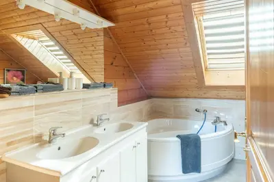 Salle de bains dans l'établissement Chalet Café-Chocolat