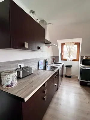 Cuisine ou kitchenette dans l'établissement L'Auberge SYRA - Gites Alsace - Proche EuropaPark