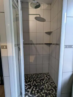 Salle de bains dans l'établissement Appartement 5 personnes à deux kilomètres des pistes