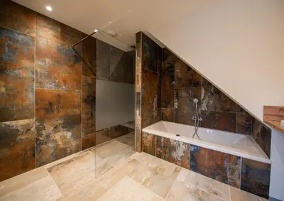 Salle de bains dans l'établissement Villa Valtin
