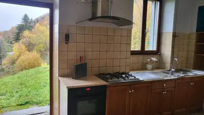 Cuisine ou kitchenette dans l'établissement ECOLE de BELMONT