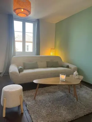 Coin salon dans l'établissement Duplex moderne à 10 minutes de Colmar