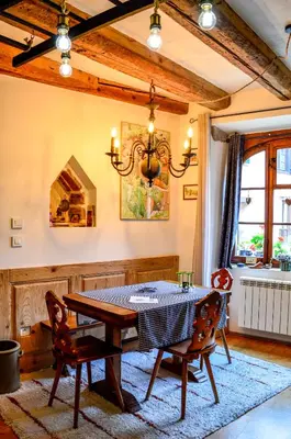 Coin salon dans l'établissement Chaud'Vin
