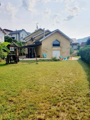 Jardin de l'établissement Le Coeur des Vosges - Jacuzzi disponible toute l'année