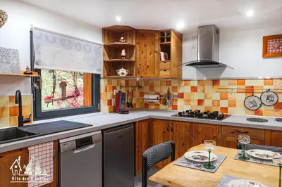 Cuisine ou kitchenette dans l'établissement Gîte des 3 lutins