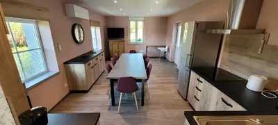 Cuisine ou kitchenette dans l'établissement LA HALTE 19