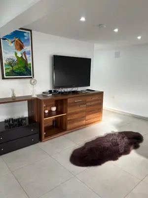 Télévision ou salle de divertissement dans l'établissement Elvan’s home
