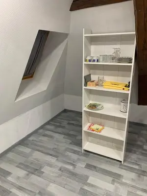 Cuisine ou kitchenette dans l'établissement Chambre rustique avec double lit et sa salle de bain privée