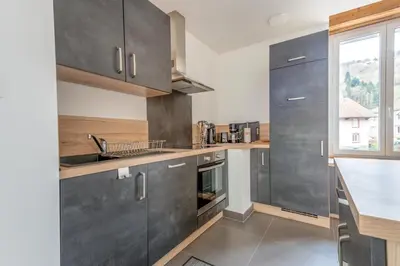 Cuisine ou kitchenette dans l'établissement Ouréa - duplex avec balcon