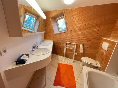Salle de bains dans l'établissement Gîte du Kiwi