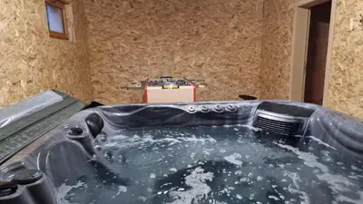 Plan de l'établissement Les Randogodilleurs avec Jacuzzi à 2kms des pistes et 350m du Théatre du Peuple !