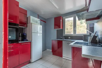 Cuisine ou kitchenette dans l'établissement Le Célesthémy
