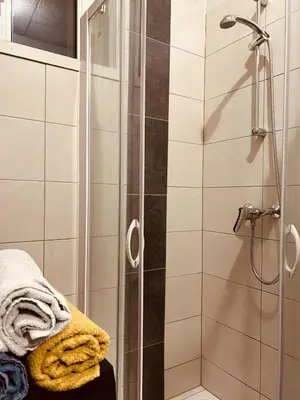 Salle de bains dans l'établissement LA MARIEFACTURE - Comme une Forteresse