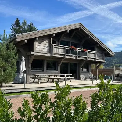 Chalet Neuf Au Chalet de Mel