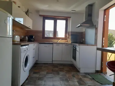 Cuisine ou kitchenette dans l'établissement Appart 4 pers refait neuf 90m2 avec balcon