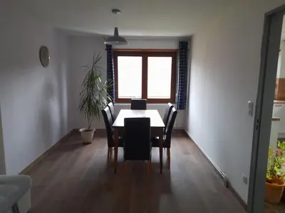 Coin salon dans l'établissement Appart 4 pers refait neuf 90m2 avec balcon