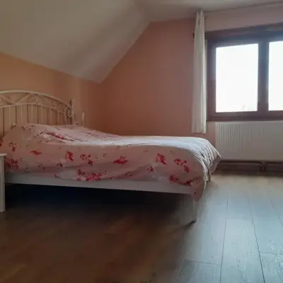 Appart 4 pers refait neuf 90m2 avec balcon
