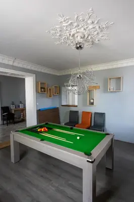 Billard dans l'établissement Gîte 4 à 10 pers