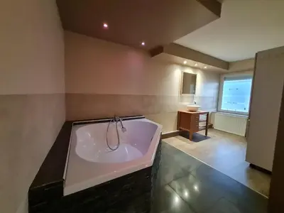 Plan de l'établissement Appartement moderne et lumineux, proche de Saint-Dié-des-Vosges - 5 pers., WiFi, parking, terrasse - FR-1-589-434