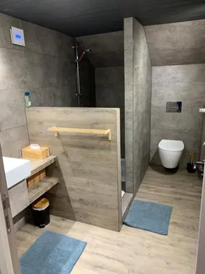 Salle de bains dans l'établissement Ferme La Tourelle, nature & vue exceptionnelle