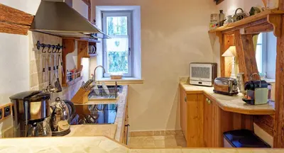 Cuisine ou kitchenette dans l'établissement Remparts de Riquewihr - Le Renard & les Raisins
