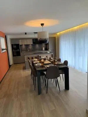 Cuisine ou kitchenette dans l'établissement Gîte 