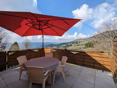 Plan de l'établissement Ancienne chapelle aménagée en gîte indépendant avec terrasse et cheminée - FR-1-589-463