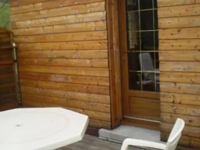Plan de l'établissement Ancienne chapelle aménagée en gîte indépendant avec terrasse et cheminée - FR-1-589-463