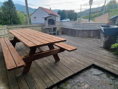 Vue générale sur la montagne ou vue sur la montagne depuis la maison de vacances