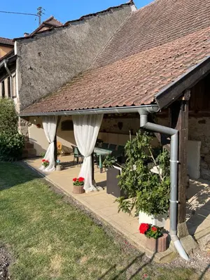 Jardin de l'établissement Gîte La maison de Jules