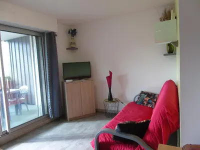 Télévision ou salle de divertissement dans l'établissement Appartement 4 personnes proche du lac
