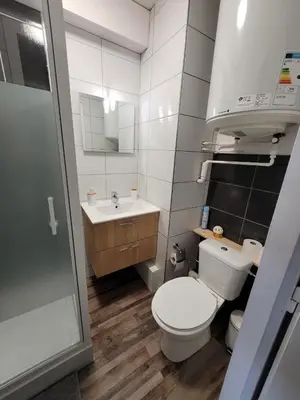 Salle de bains dans l'établissement Studio plein centre-ville wifi