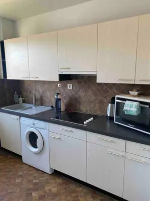 Cuisine ou kitchenette dans l'établissement Logement idéal pour un séjour alsacien en amoureux