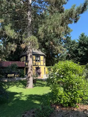 Jardin de l'établissement Le Parc du Séquoia & SPA proche Colmar et Riquewihr