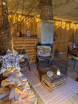 Coin salon dans l'établissement Le Parc du Séquoia & SPA proche Colmar et Riquewihr