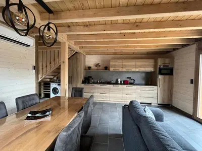 Cuisine ou kitchenette dans l'établissement Chalet L'Ôbresse