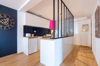 Cuisine ou kitchenette dans l'établissement Maison de l'Arsenal